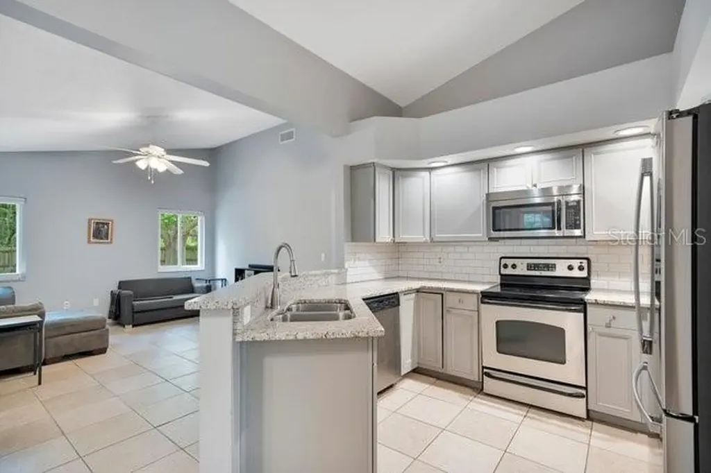 1030 Long Branch Lane Oviedo FL 32765