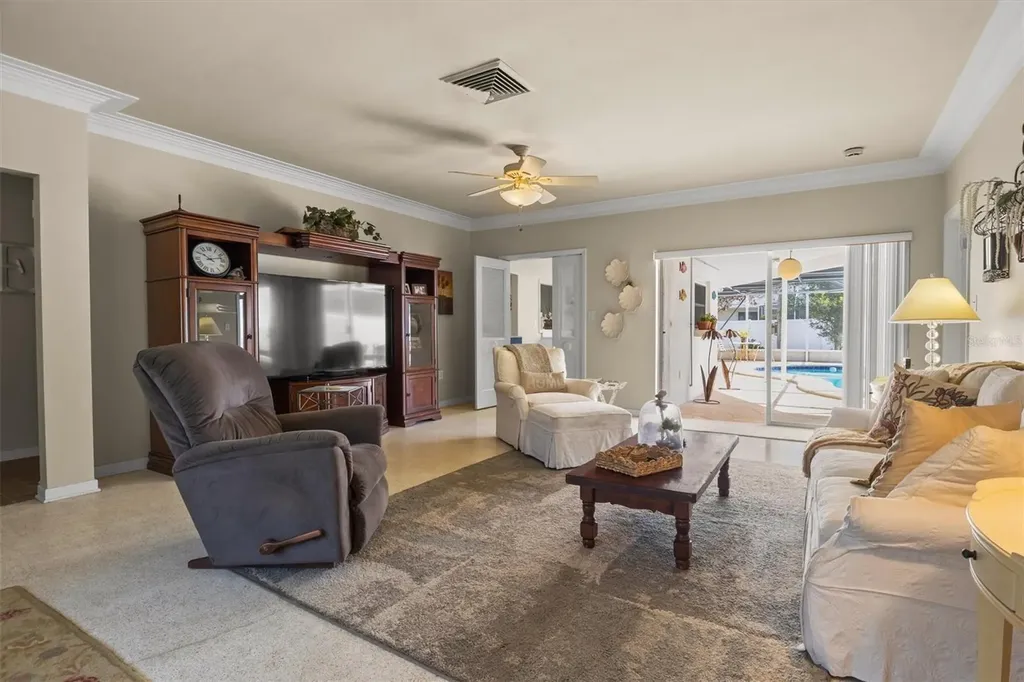 1117 N Lakeshore Boulevard Lake Wales FL 33853