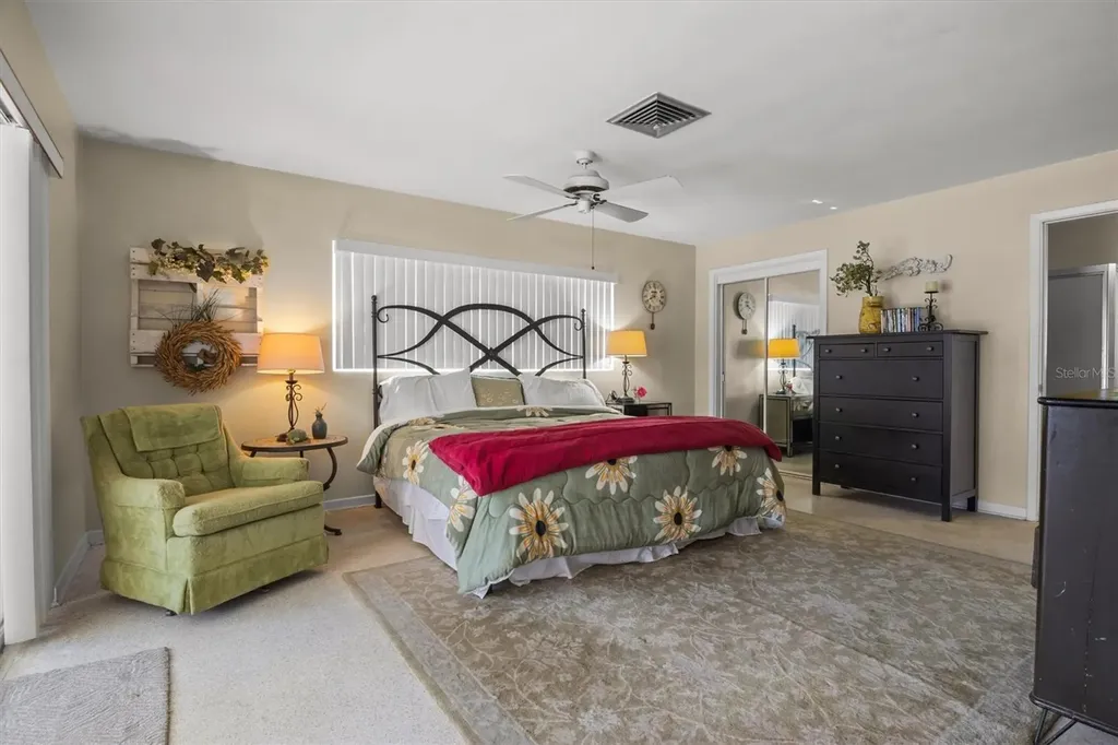 1117 N Lakeshore Boulevard Lake Wales FL 33853