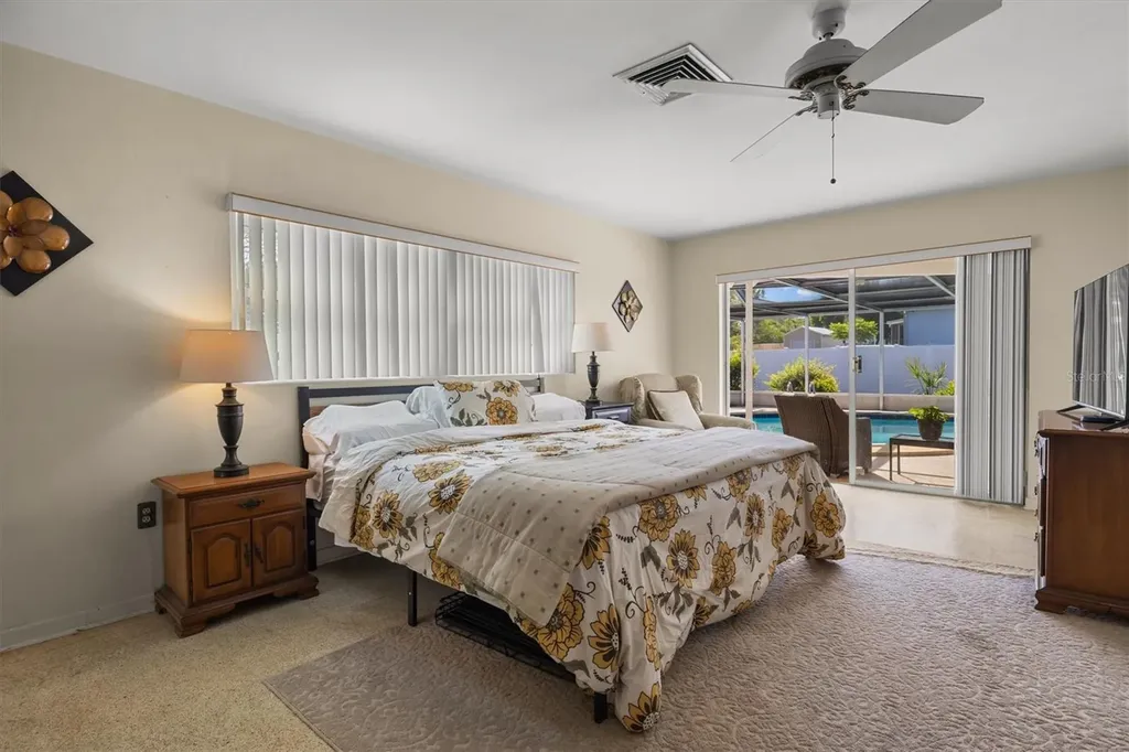 1117 N Lakeshore Boulevard Lake Wales FL 33853