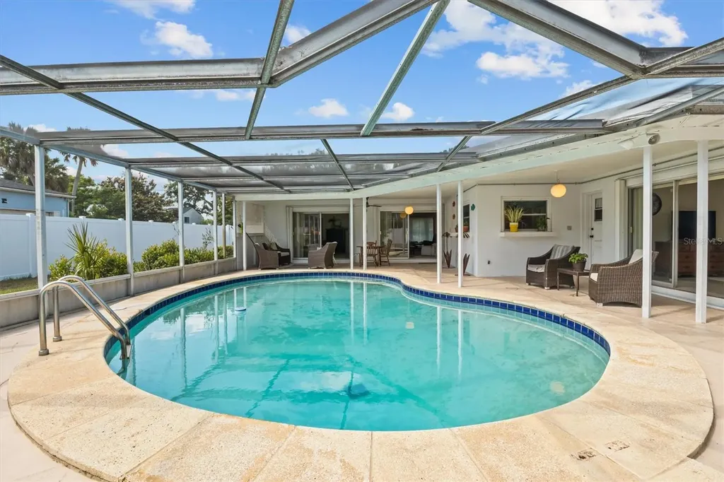 1117 N Lakeshore Boulevard Lake Wales FL 33853