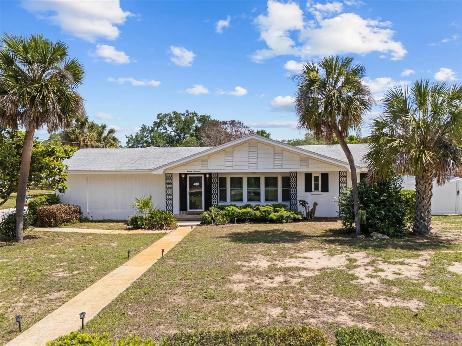 1117 N Lakeshore Boulevard Lake Wales FL 33853