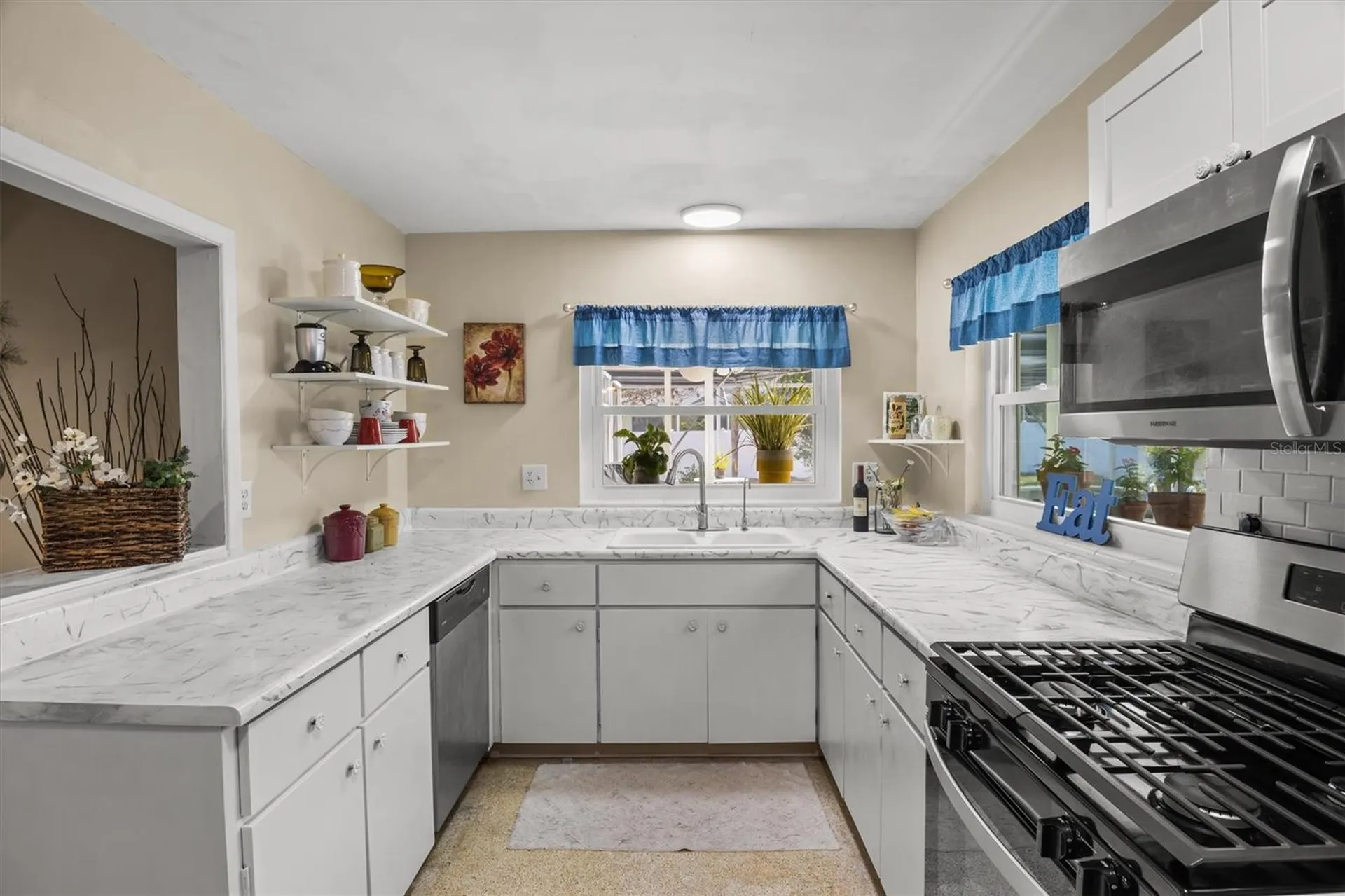 1117 N Lakeshore Boulevard Lake Wales FL 33853