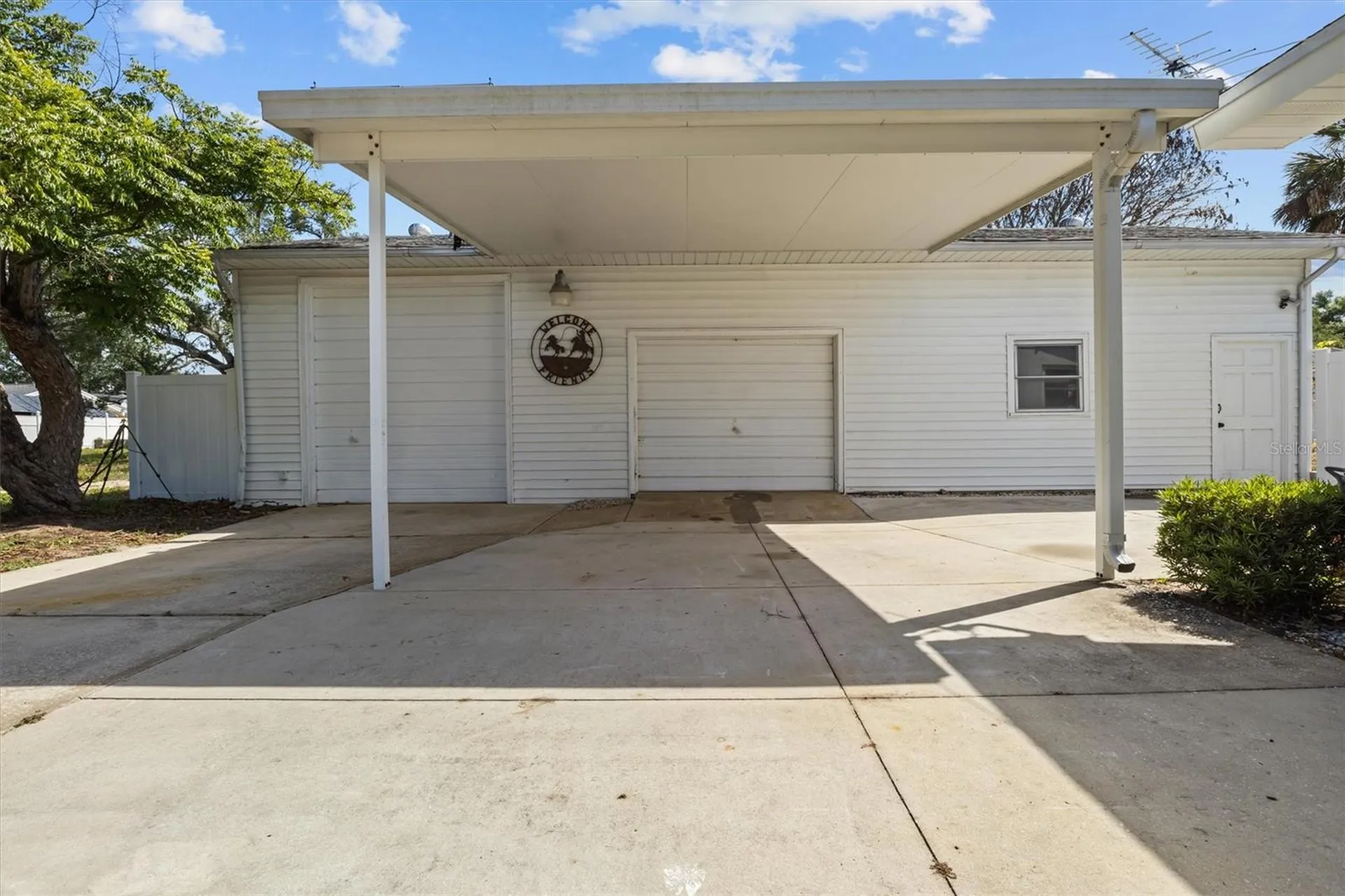 1117 N Lakeshore Boulevard Lake Wales FL 33853