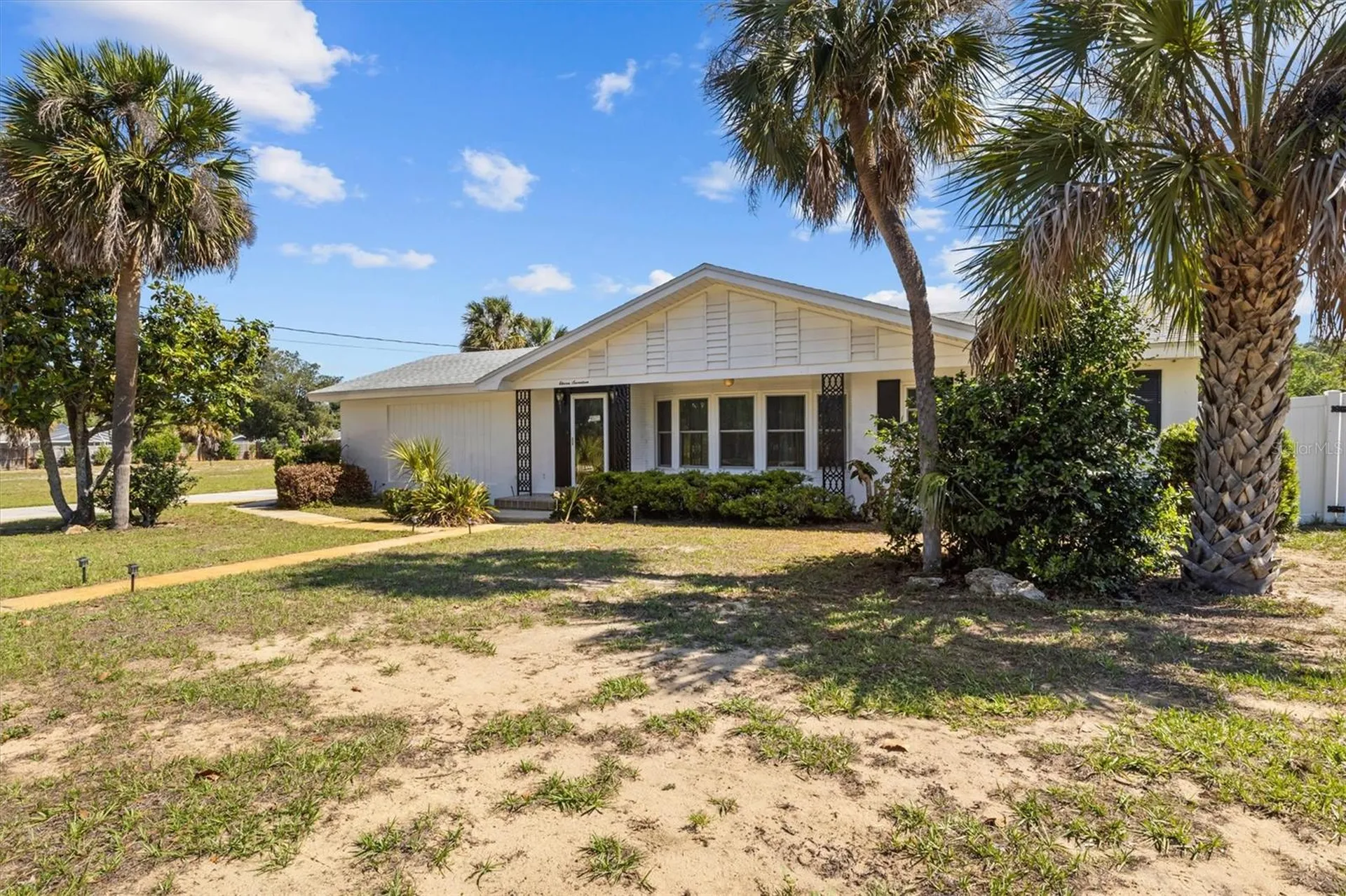 1117 N Lakeshore Boulevard Lake Wales FL 33853