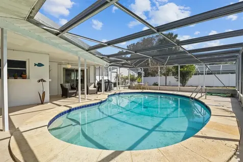 1117 N Lakeshore Boulevard Lake Wales FL 33853