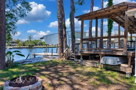 53 SE 241st Street Suwannee FL 32692