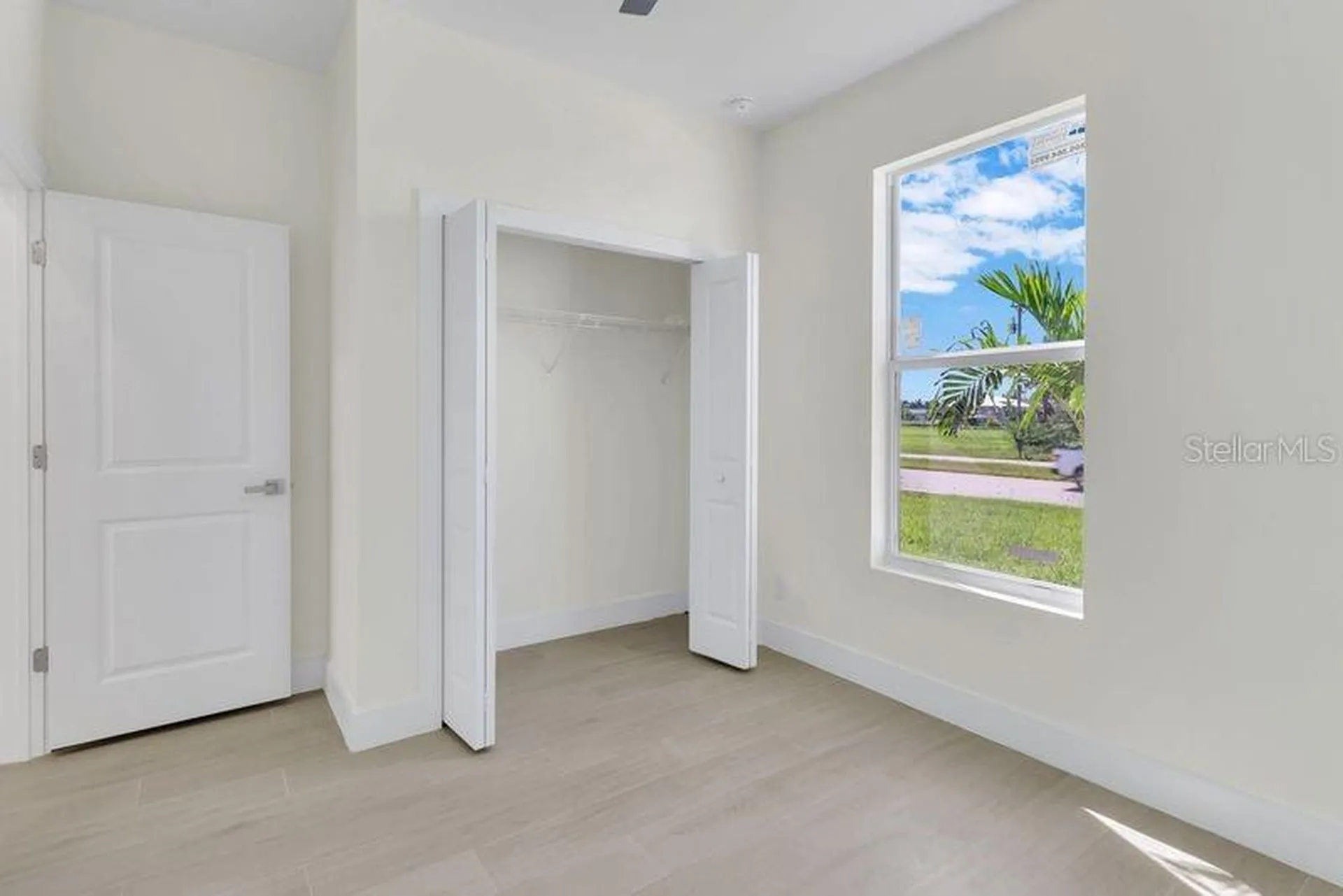 1827 Embers Parkway W Cape Coral FL 33993