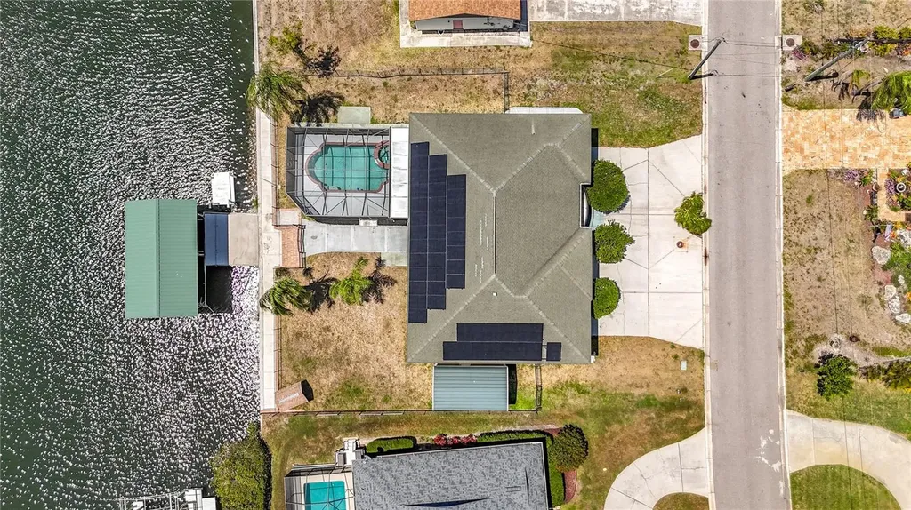 624 Kingston Court Apollo Beach FL 33572