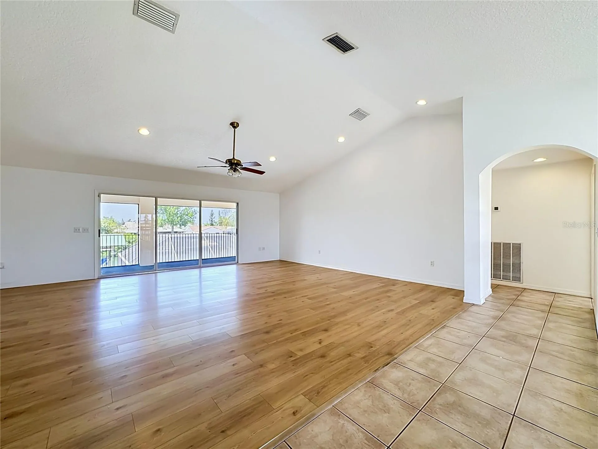 624 Kingston Court Apollo Beach FL 33572