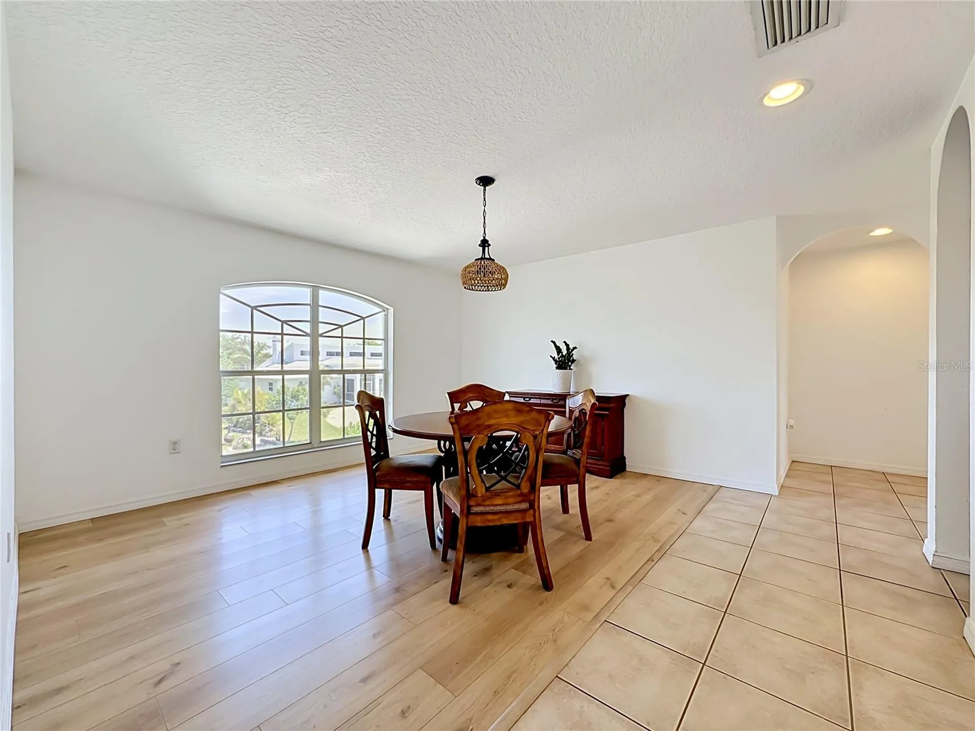 624 Kingston Court Apollo Beach FL 33572