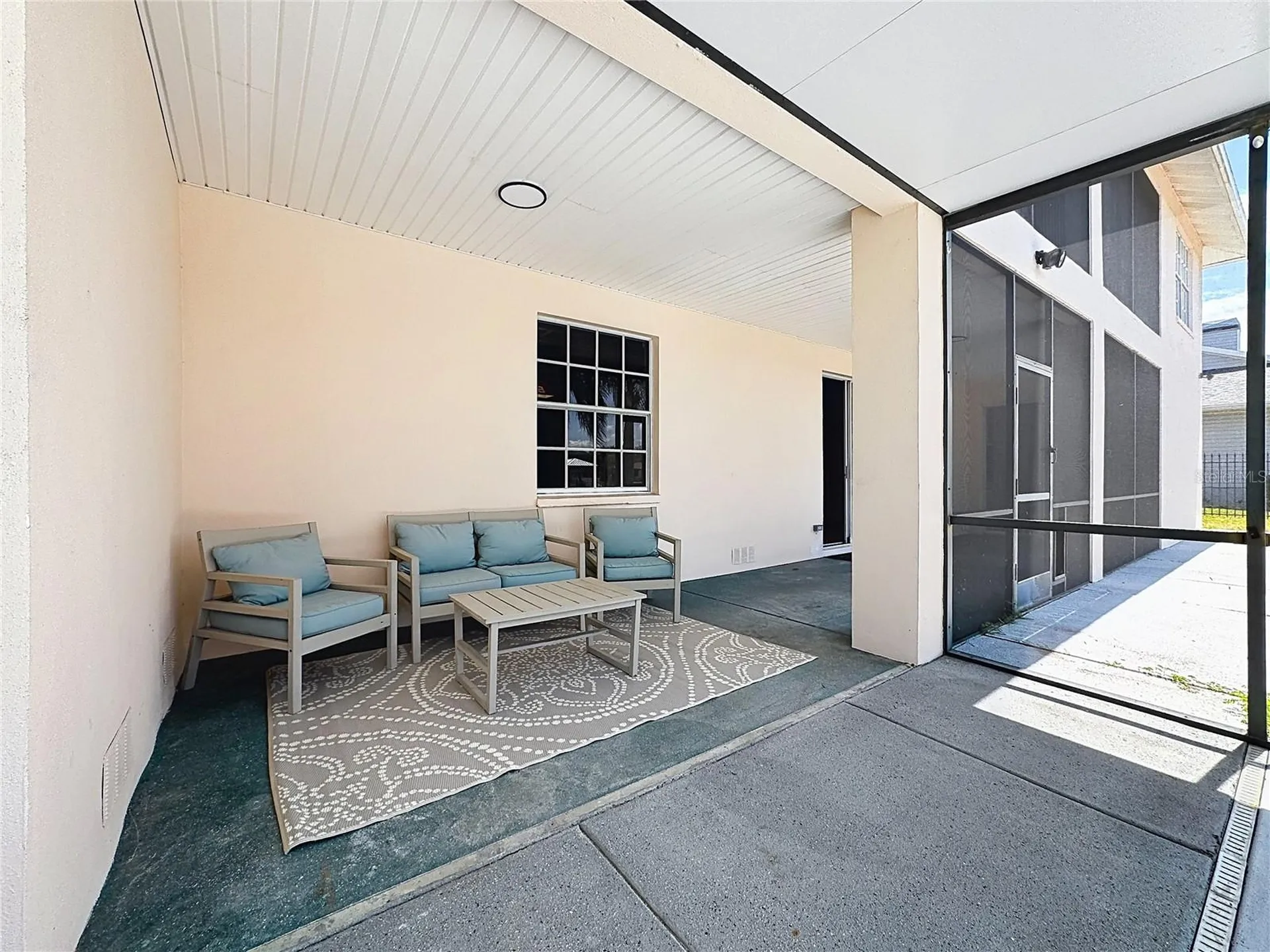 624 Kingston Court Apollo Beach FL 33572