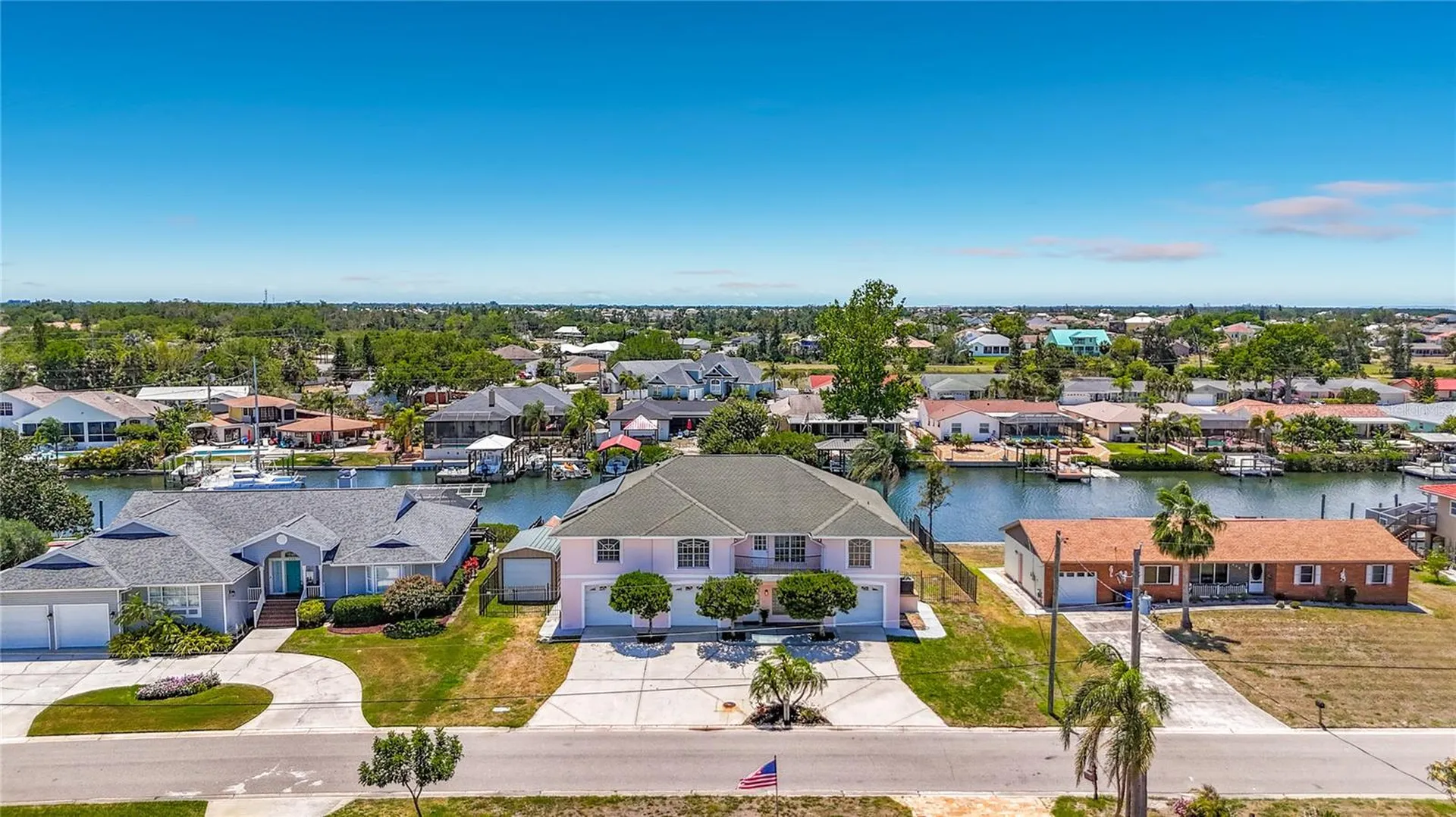 624 Kingston Court Apollo Beach FL 33572