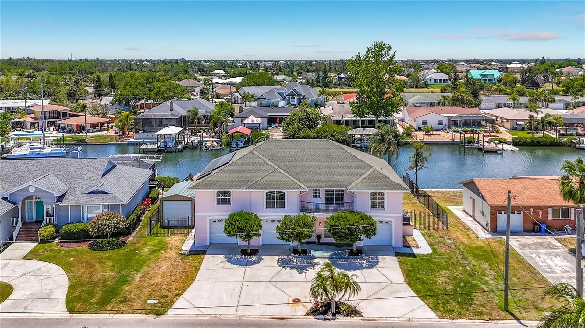 624 Kingston Court Apollo Beach FL 33572