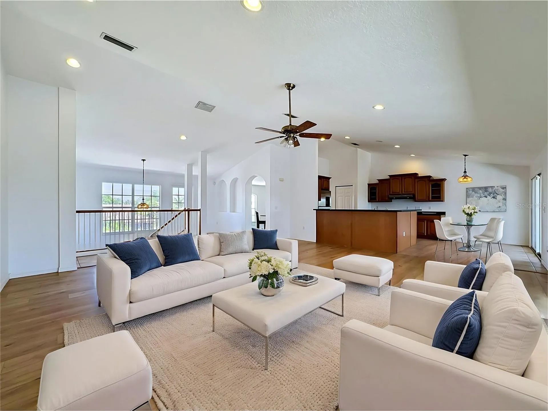 624 Kingston Court Apollo Beach FL 33572
