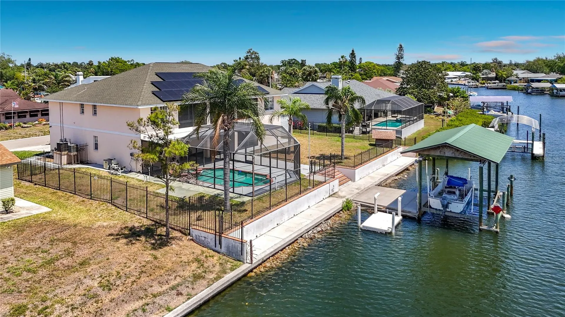624 Kingston Court Apollo Beach FL 33572
