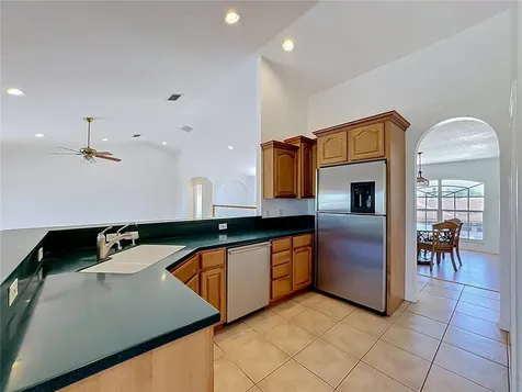 624 Kingston Court Apollo Beach FL 33572