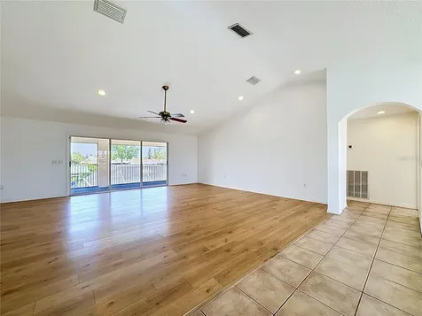 624 Kingston Court Apollo Beach FL 33572