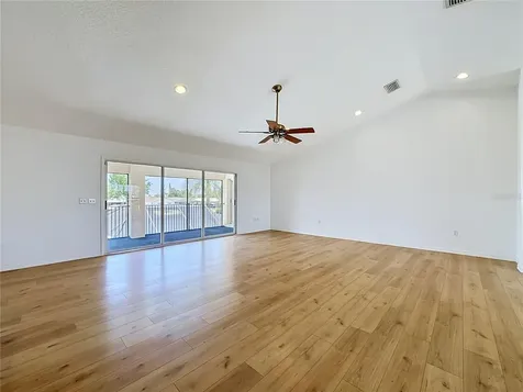 624 Kingston Court Apollo Beach FL 33572