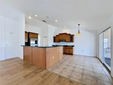 624 Kingston Court Apollo Beach FL 33572