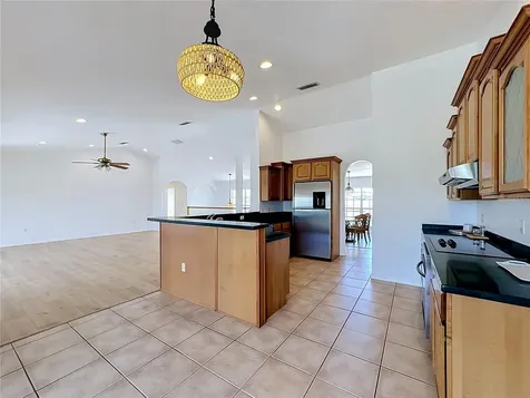 624 Kingston Court Apollo Beach FL 33572