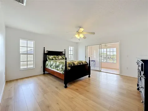 624 Kingston Court Apollo Beach FL 33572