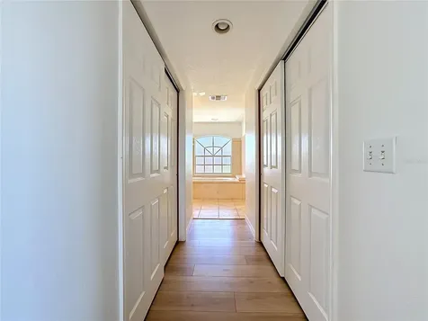 624 Kingston Court Apollo Beach FL 33572