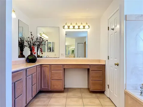 624 Kingston Court Apollo Beach FL 33572