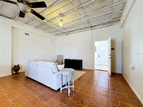 624 Kingston Court Apollo Beach FL 33572
