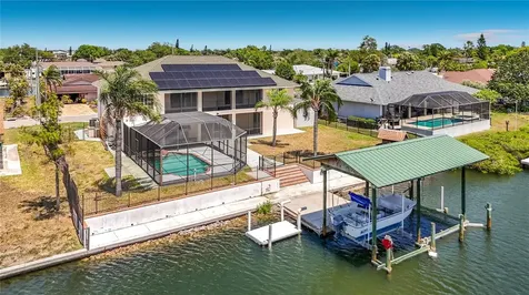 624 Kingston Court Apollo Beach FL 33572