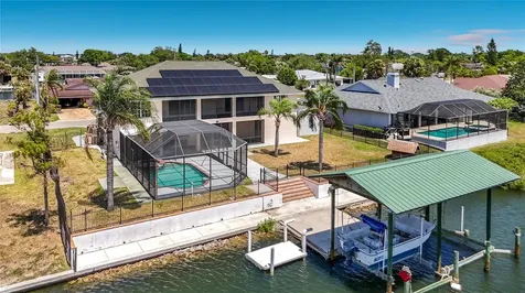 624 Kingston Court Apollo Beach FL 33572