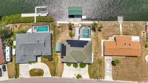 624 Kingston Court Apollo Beach FL 33572