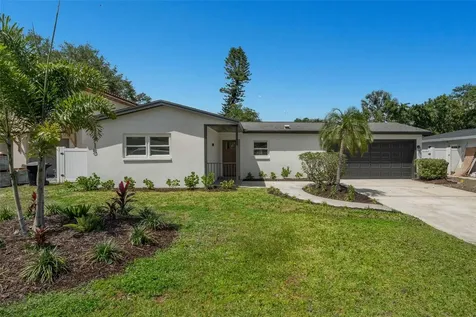 1715 Delaware Avenue NE St Petersburg FL 33703