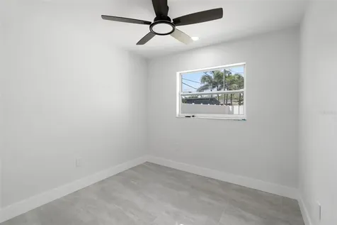 1715 Delaware Avenue NE St Petersburg FL 33703
