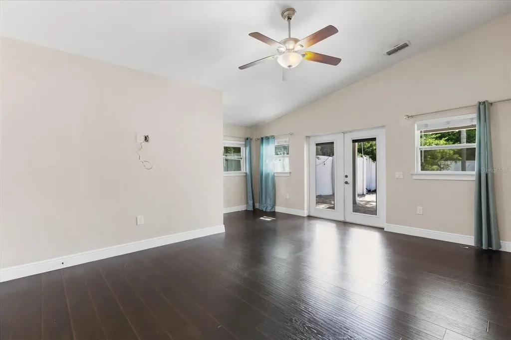 910 Gamewell Avenue Maitland FL 32751