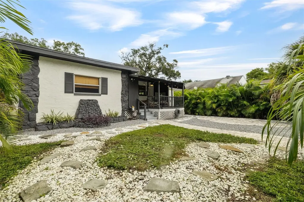 1411 E Henry Avenue Tampa FL 33604