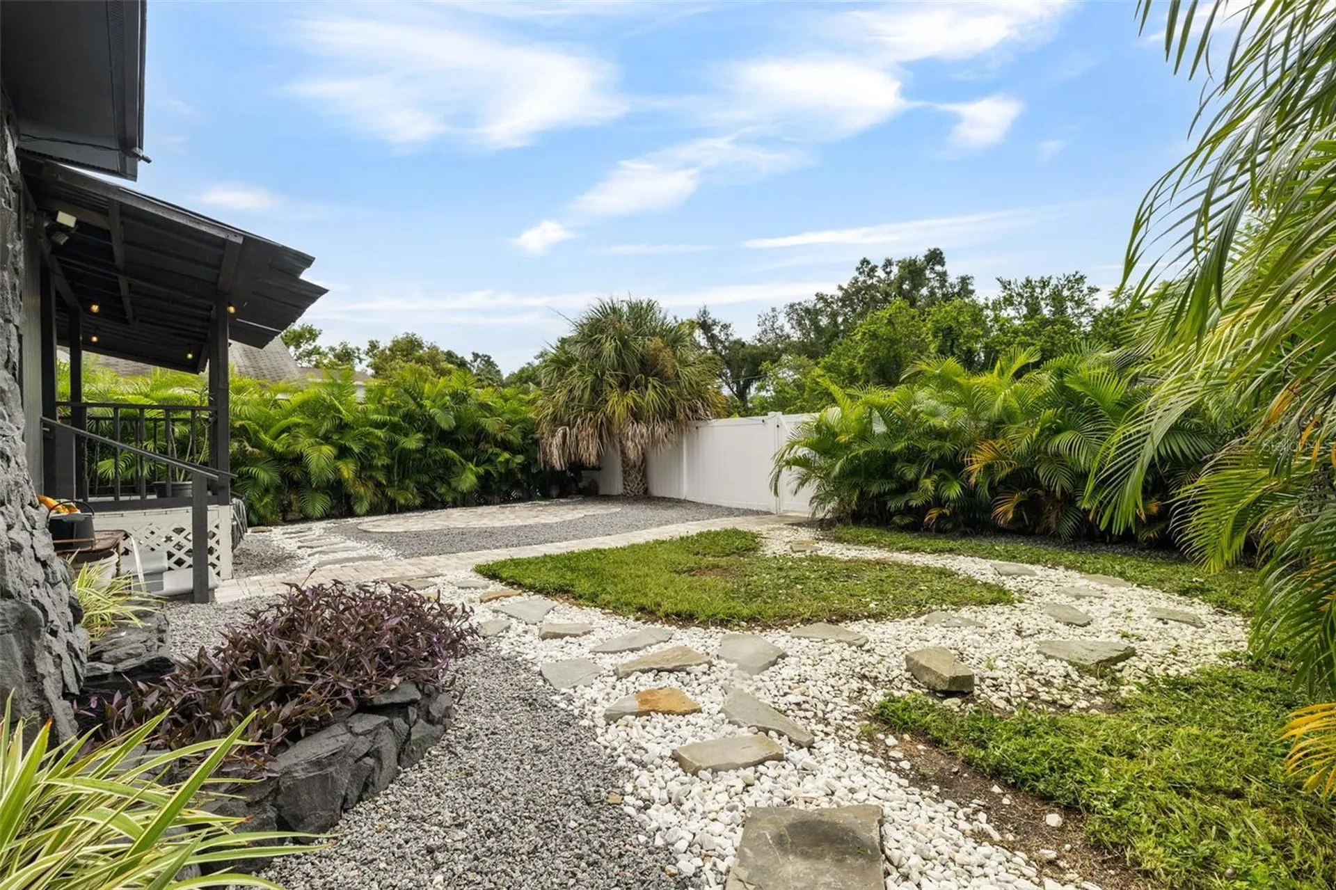 1411 E Henry Avenue Tampa FL 33604