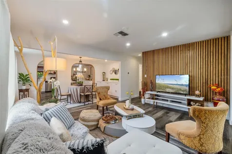 1411 E Henry Avenue Tampa FL 33604