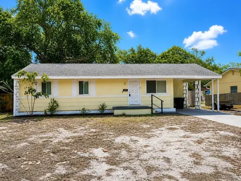 930 Alcazar Way S St Petersburg FL 33705