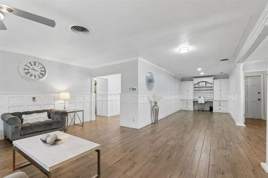 2790 Pinellas Point Drive S St Petersburg FL 33712