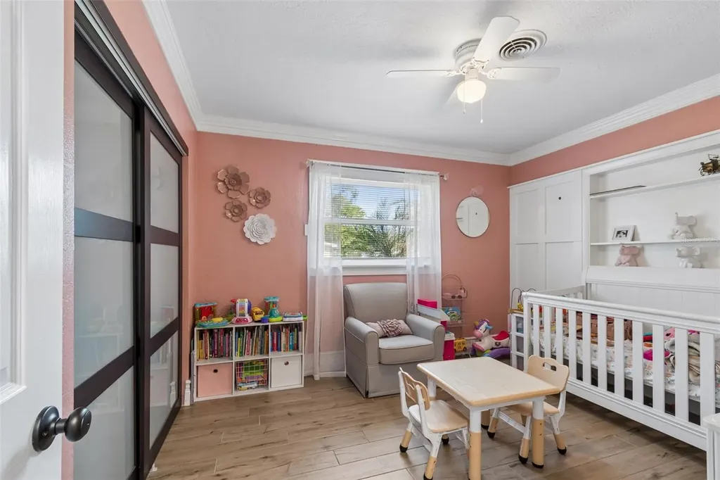 2790 Pinellas Point Drive S St Petersburg FL 33712