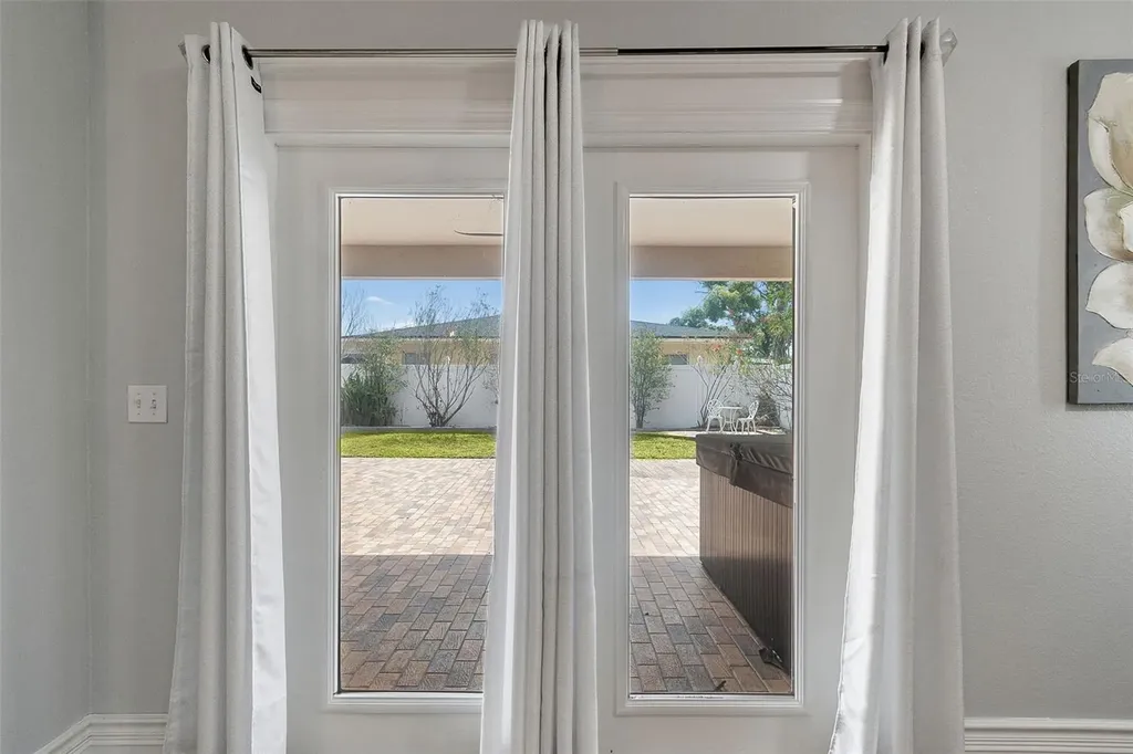 2790 Pinellas Point Drive S St Petersburg FL 33712