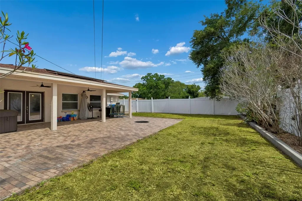 2790 Pinellas Point Drive S St Petersburg FL 33712