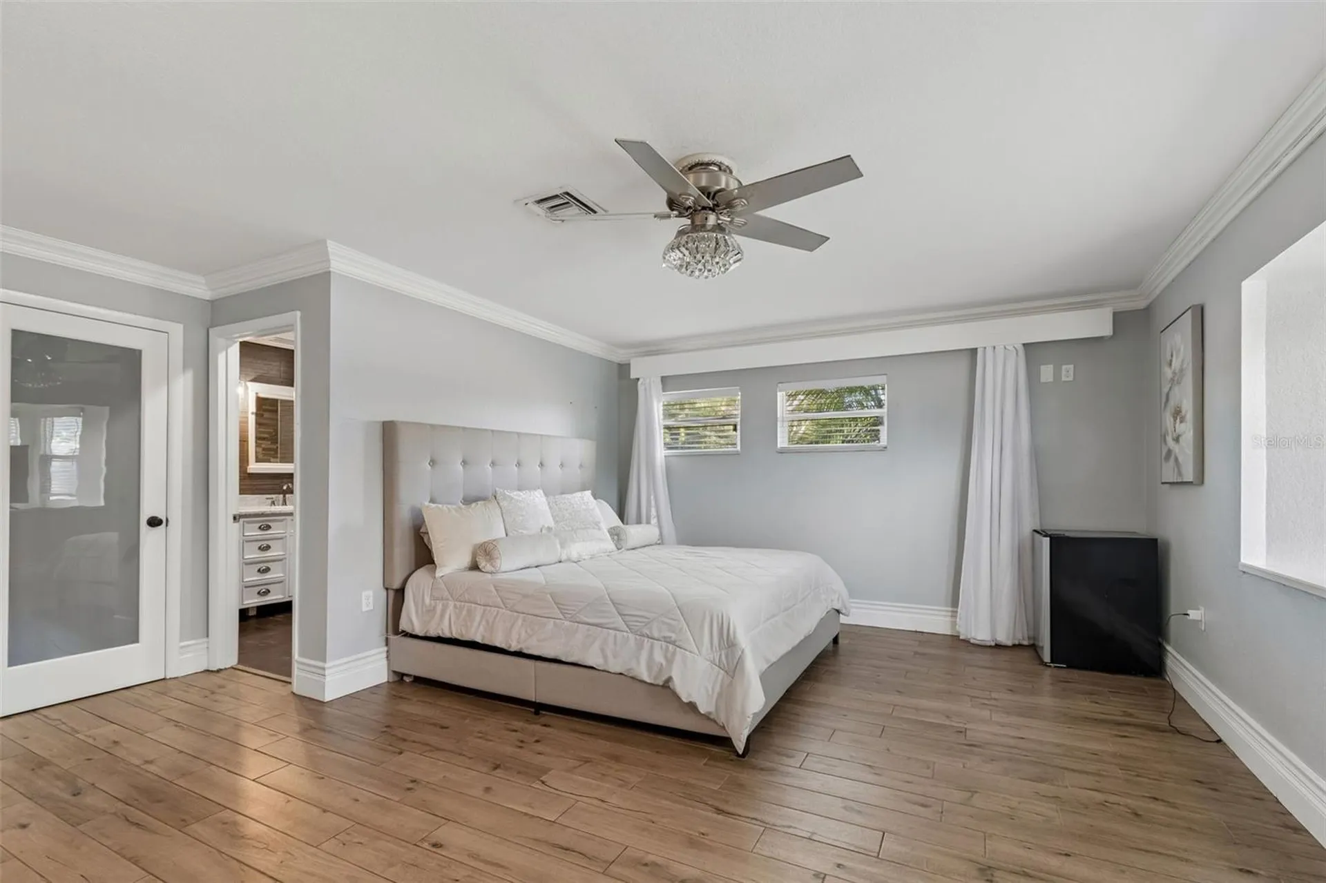 2790 Pinellas Point Drive S St Petersburg FL 33712