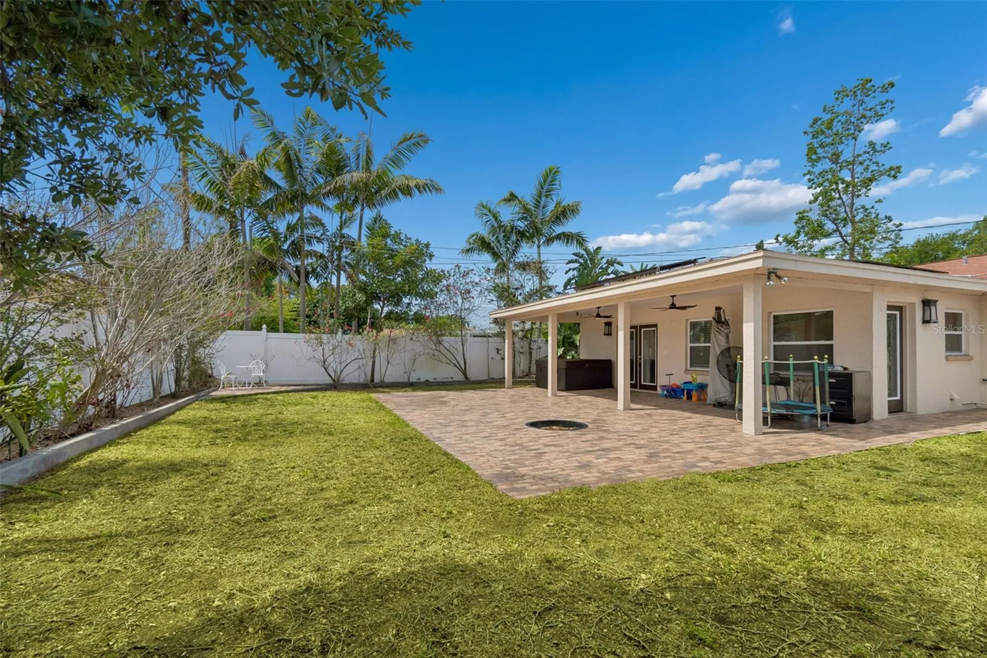 2790 Pinellas Point Drive S St Petersburg FL 33712