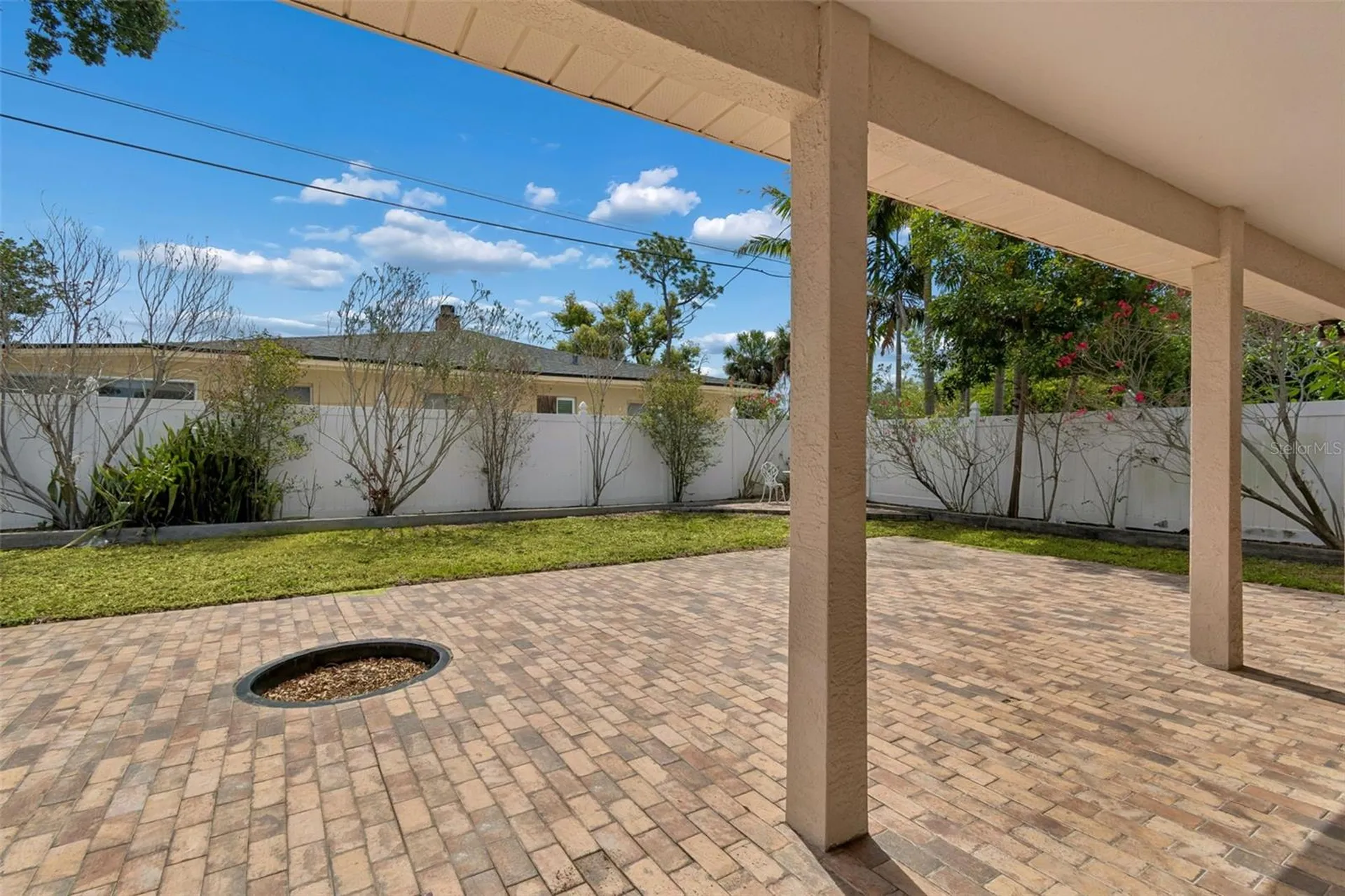 2790 Pinellas Point Drive S St Petersburg FL 33712