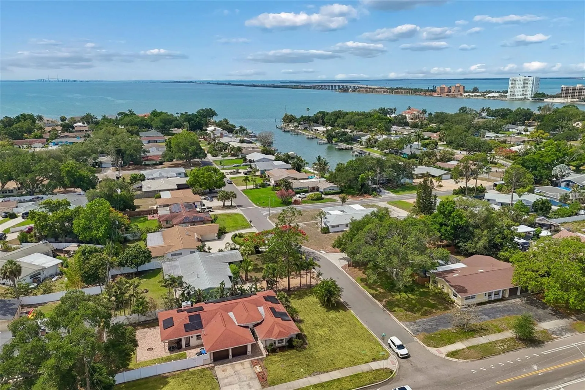 2790 Pinellas Point Drive S St Petersburg FL 33712
