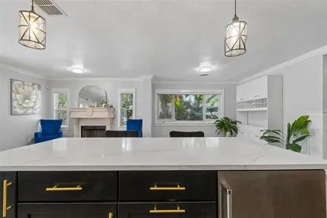 2790 Pinellas Point Drive S St Petersburg FL 33712