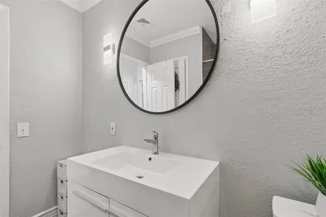 2790 Pinellas Point Drive S St Petersburg FL 33712