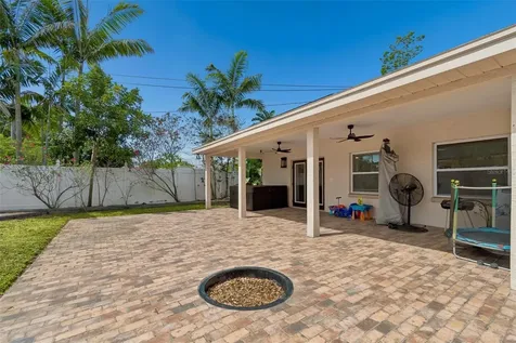 2790 Pinellas Point Drive S St Petersburg FL 33712